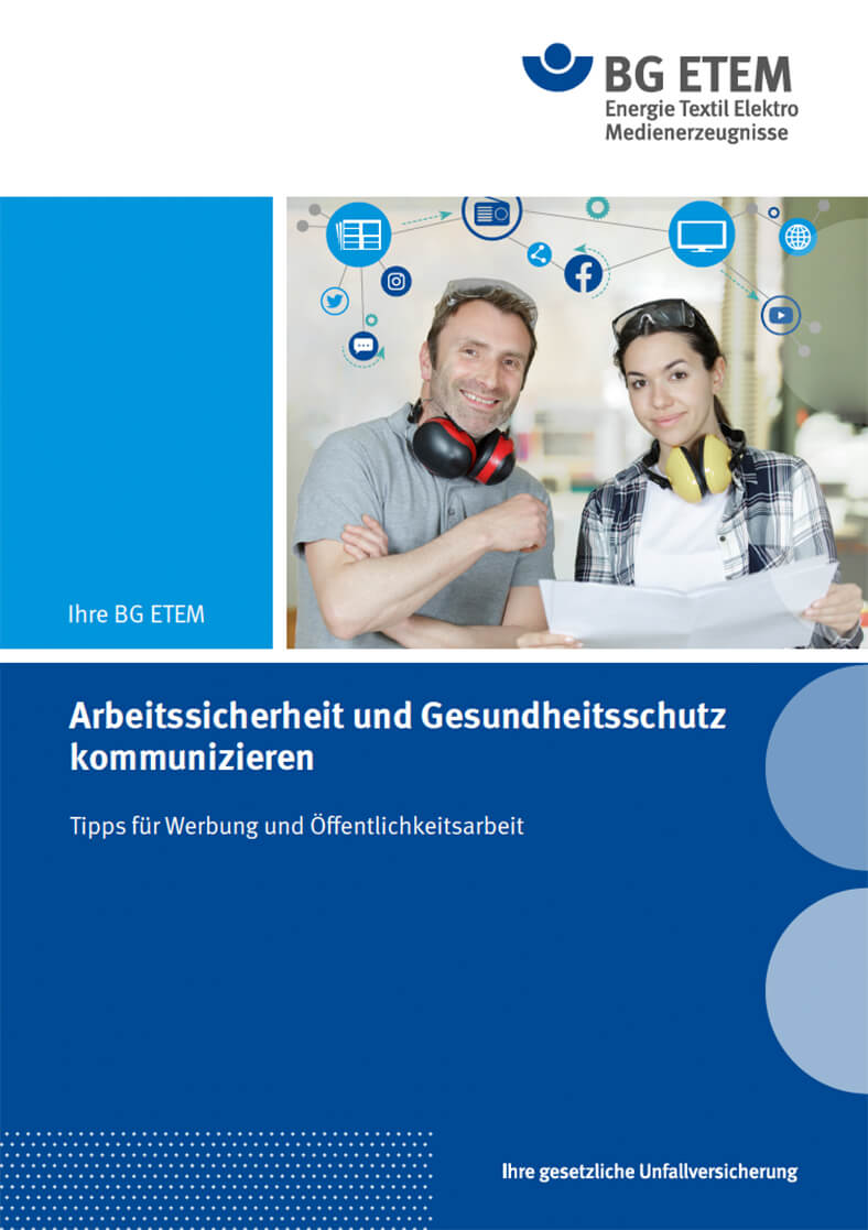 Cover der BG ETEM-Broschüre „Arbeitssicherheit und Gesundheitsschutz kommunizieren“ in Blautönen mit der Abbildung von zwei Menschen.